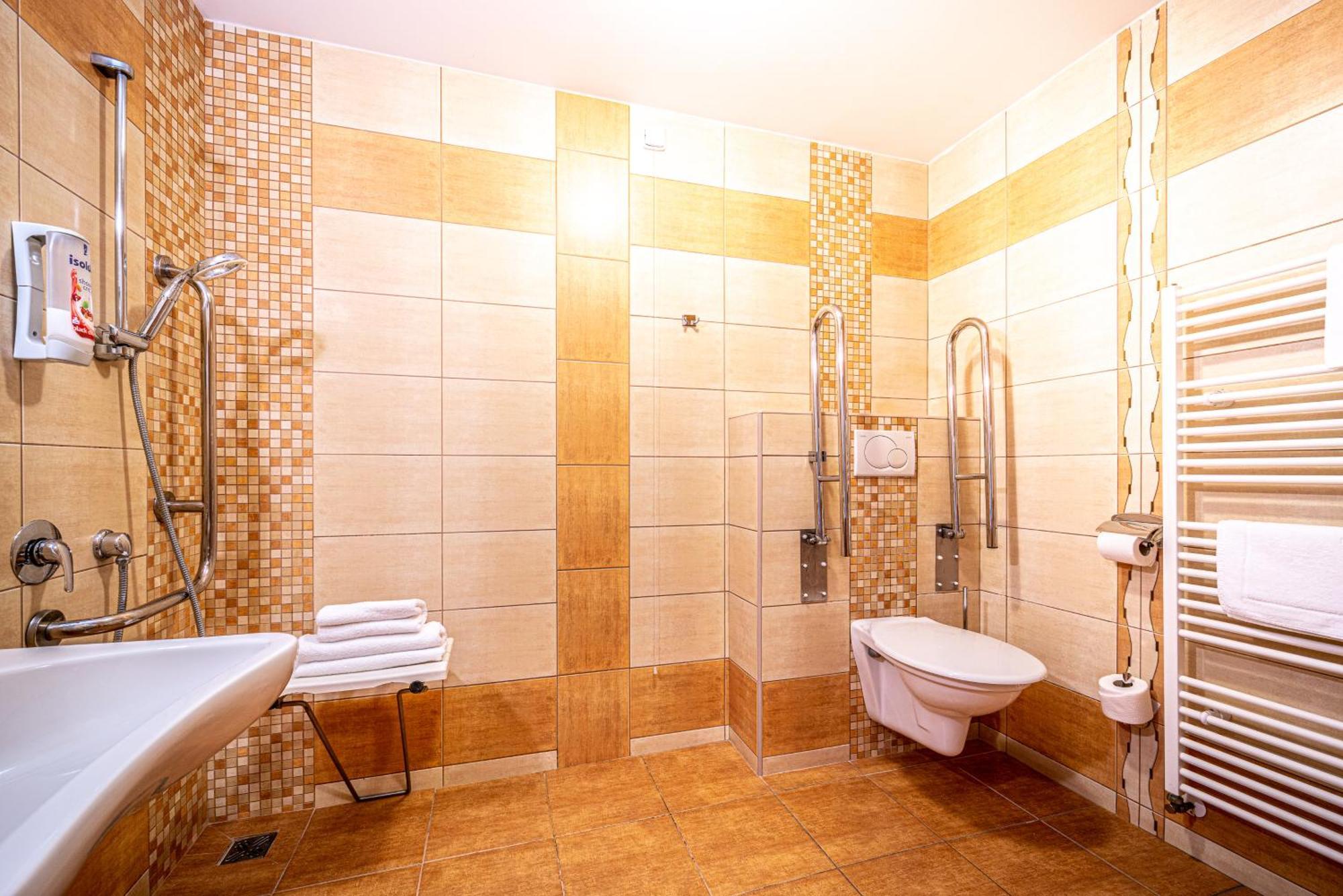 אוסטרביצה Hotel Sepetna מראה חיצוני תמונה